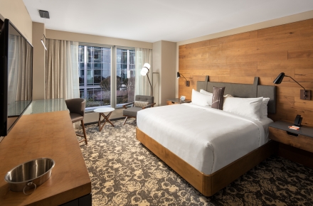 Rooms & Suites
